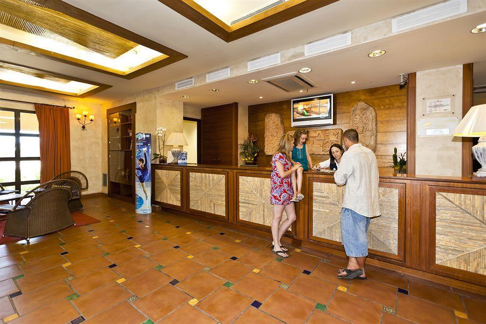 Hotel Roulette Vila Seca Екстер'єр фото